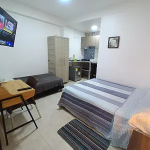 Confortable Y A 100mts De La Playa Habitación en casa particular San Andrés