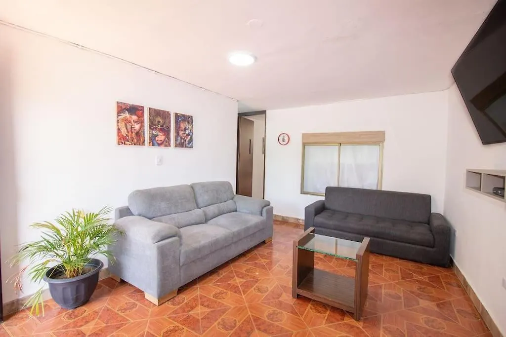 ¡Casa Con Parqueadero! Hogarena Y Vacacional location